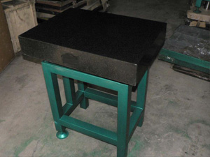 數(shù)控滑臺(tái)在科研設(shè)備中的應(yīng)用